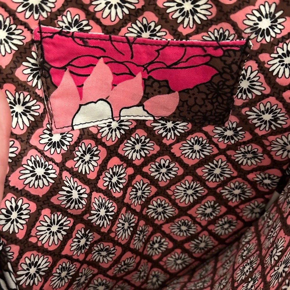 Vera Bradley Mocha Rouge pattern Quilted tablet case - Picture 10 of 10